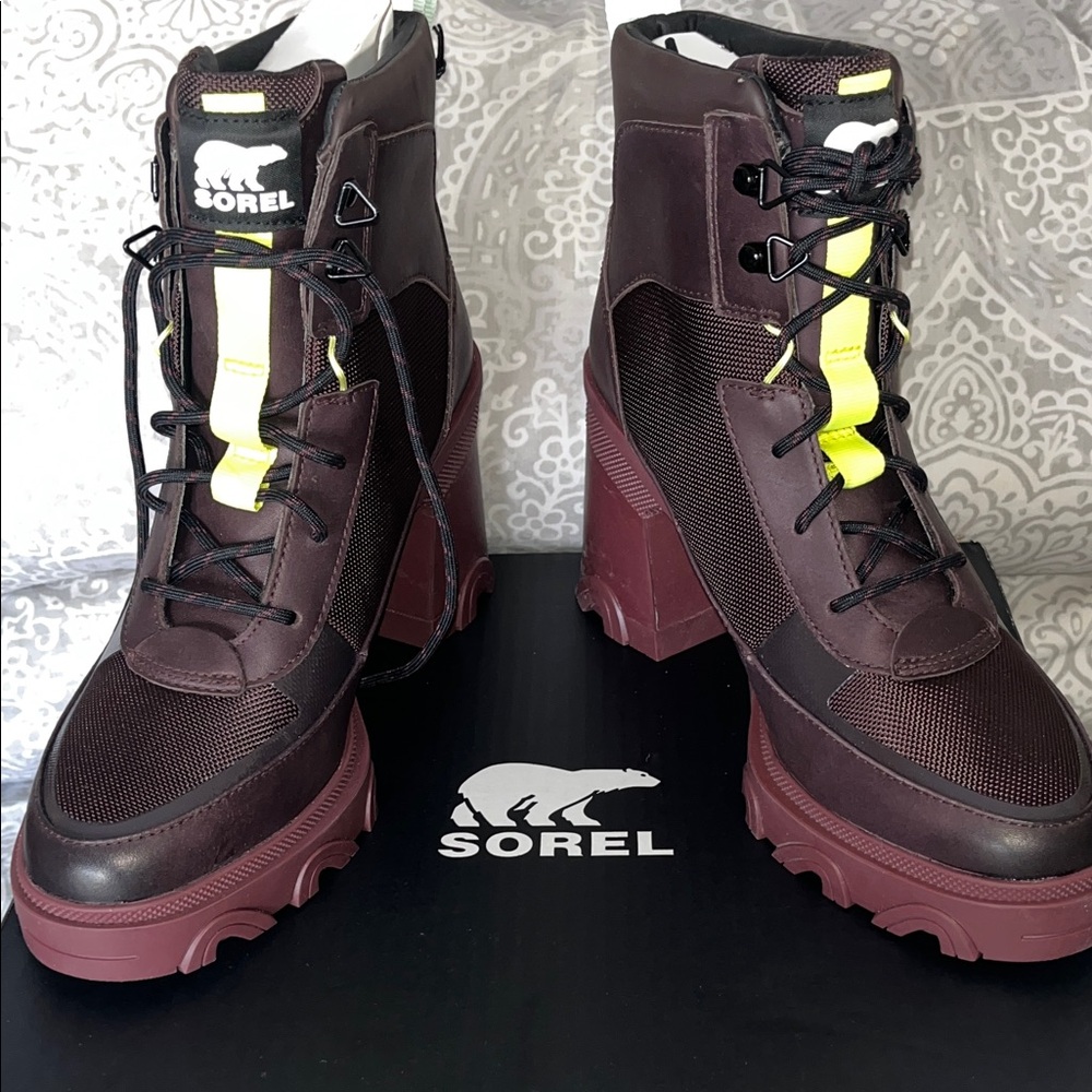 Sorel Women's BREX HEEL LACE Lace Up Boots- new cider, sea sprite